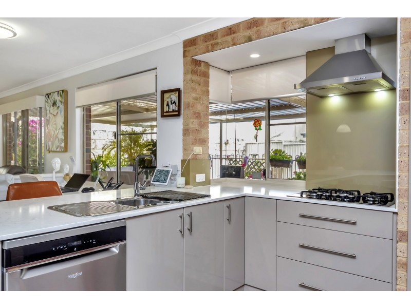 7 San Cristobal Gardens, Secret Harbour WA 6173