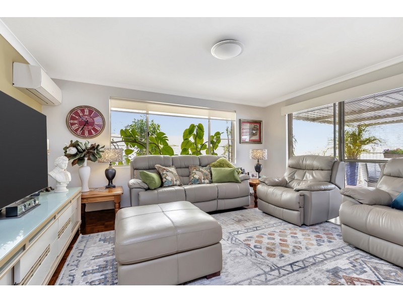 7 San Cristobal Gardens, Secret Harbour WA 6173