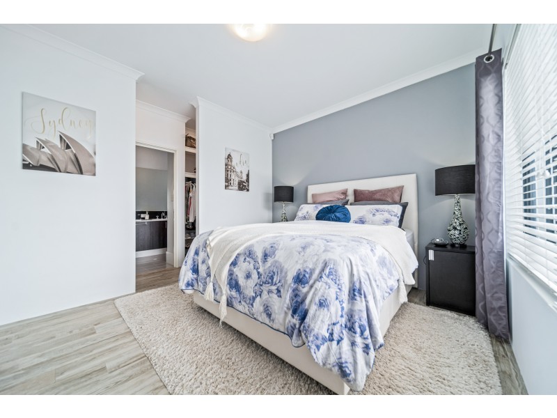 8A Burdham Way, Balga WA 6061