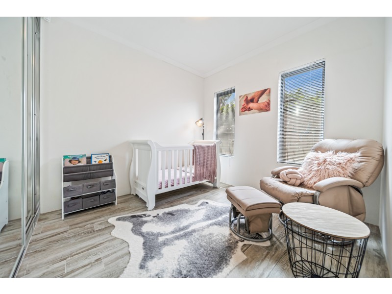 8A Burdham Way, Balga WA 6061