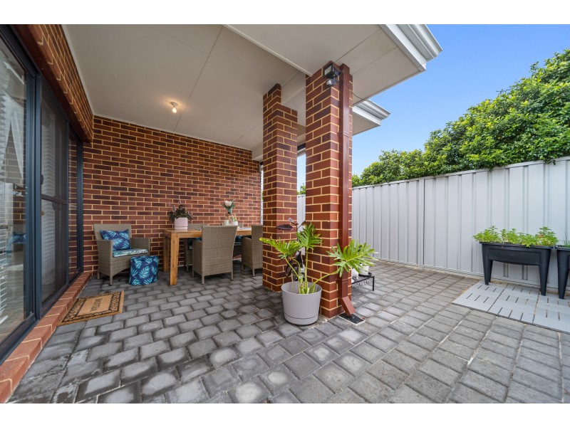 8A Burdham Way, Balga WA 6061