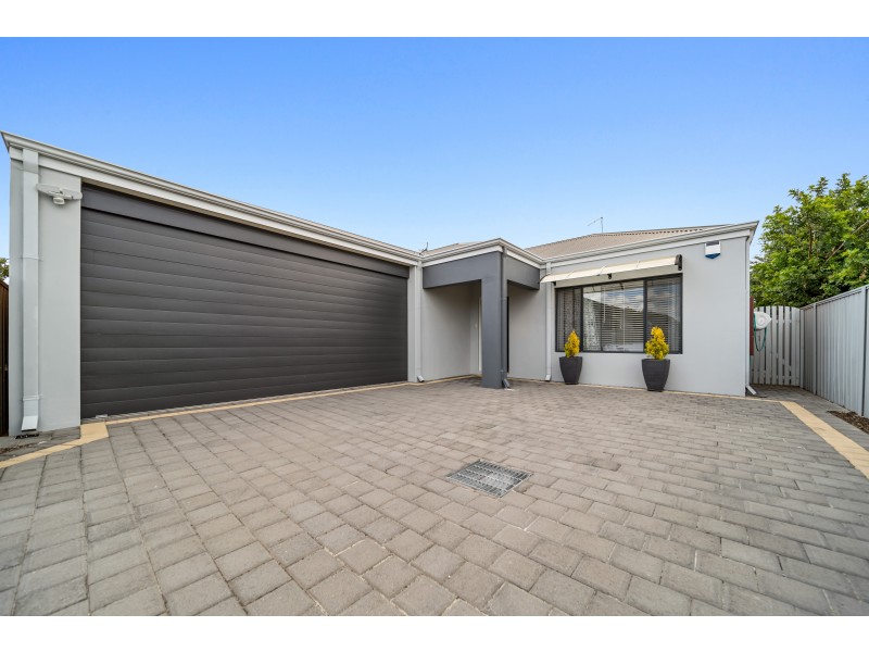 8A Burdham Way, Balga WA 6061
