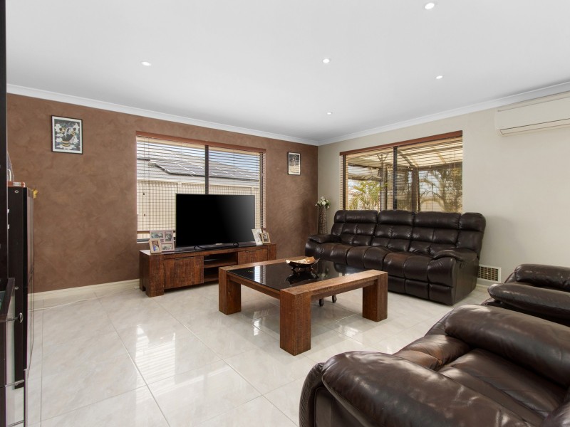 1 Karda Way, Bertram WA 6167