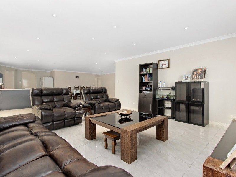 1 Karda Way, Bertram WA 6167