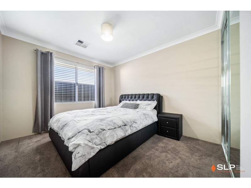 38 Azolla Street, Banksia Grove WA 6031