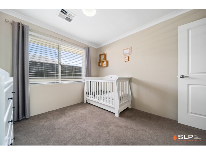 38 Azolla Street, Banksia Grove WA 6031