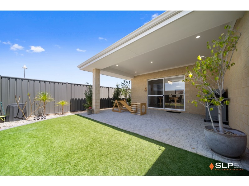 38 Azolla Street, Banksia Grove WA 6031