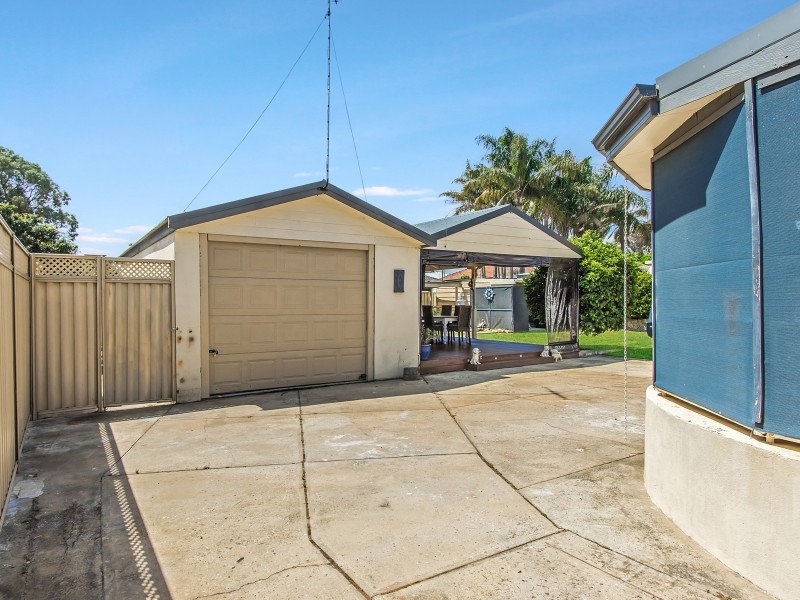 3 Christmas Avenue, Orelia WA 6167