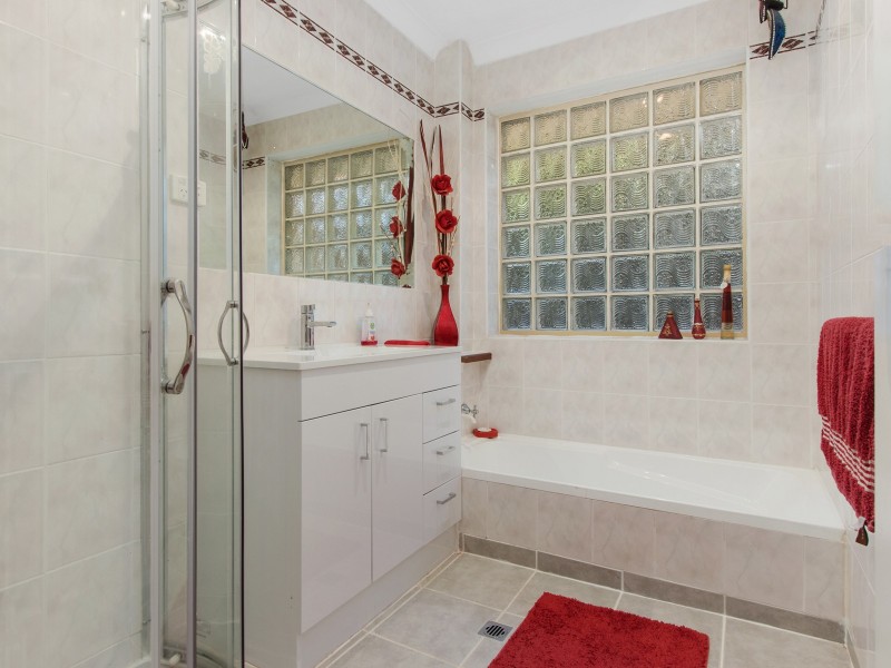 3 Christmas Avenue, Orelia WA 6167