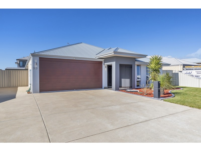 33 Calooli Grove, Golden Bay WA 6174