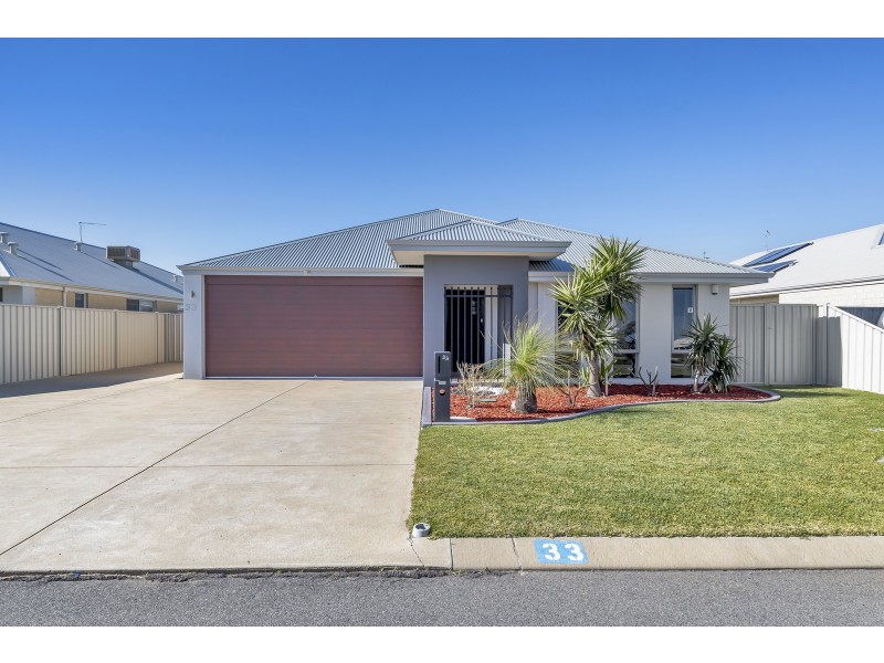 33 Calooli Grove, Golden Bay WA 6174