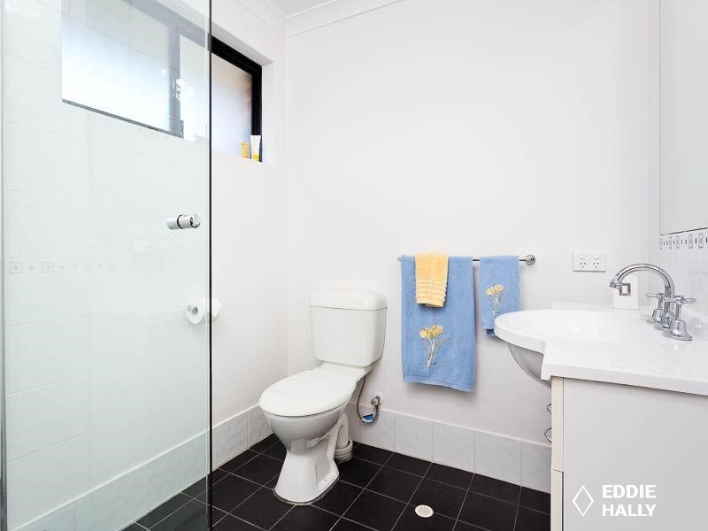 1/7 Barfield Road, Hammond Park WA 6164