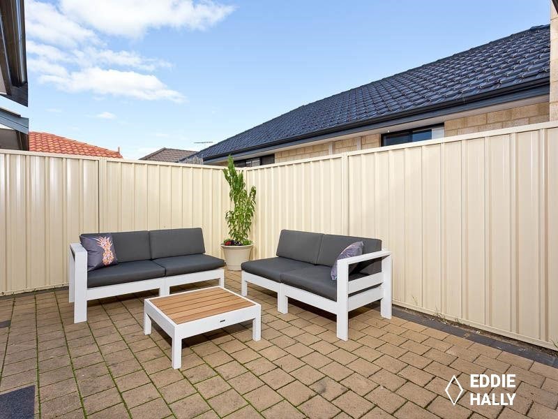 1/7 Barfield Road, Hammond Park WA 6164