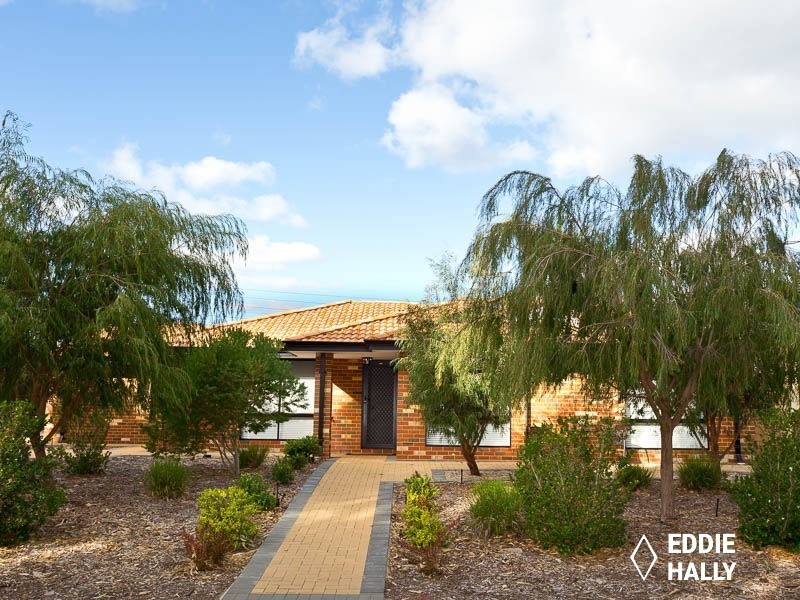 1/7 Barfield Road, Hammond Park WA 6164