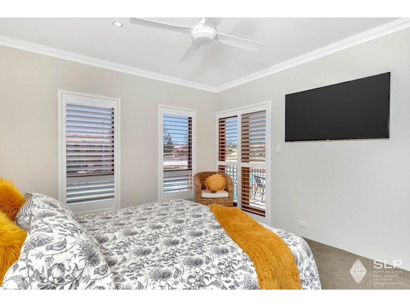 2/18 Port Quays, Wannanup WA 6210