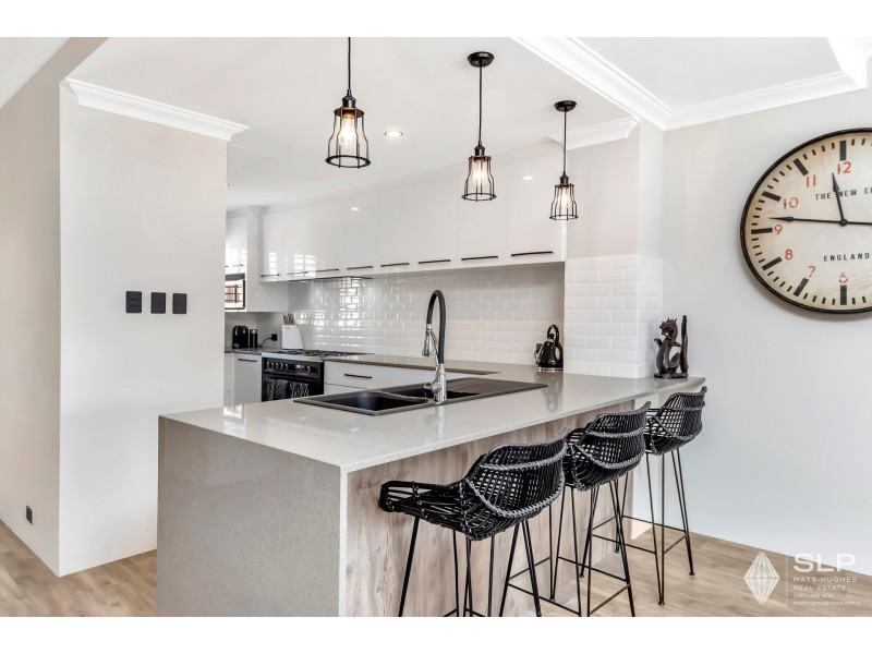 2/18 Port Quays, Wannanup WA 6210