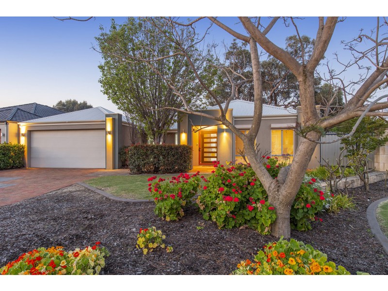 7 Glendale Street, Meadow Springs WA 6210