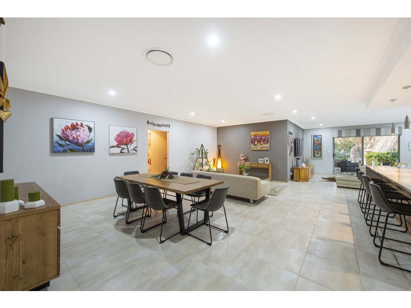 7 Glendale Street, Meadow Springs WA 6210