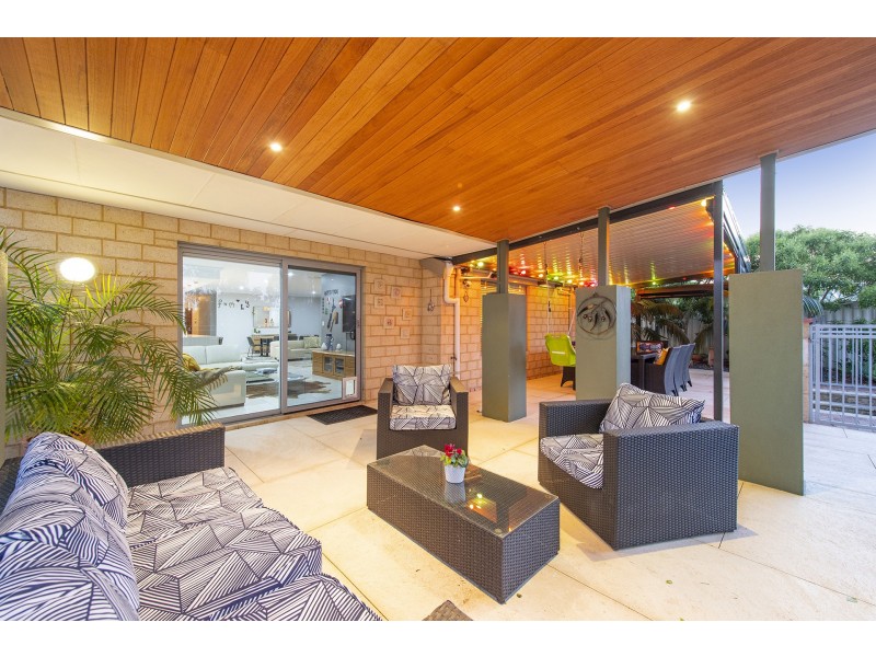 7 Glendale Street, Meadow Springs WA 6210