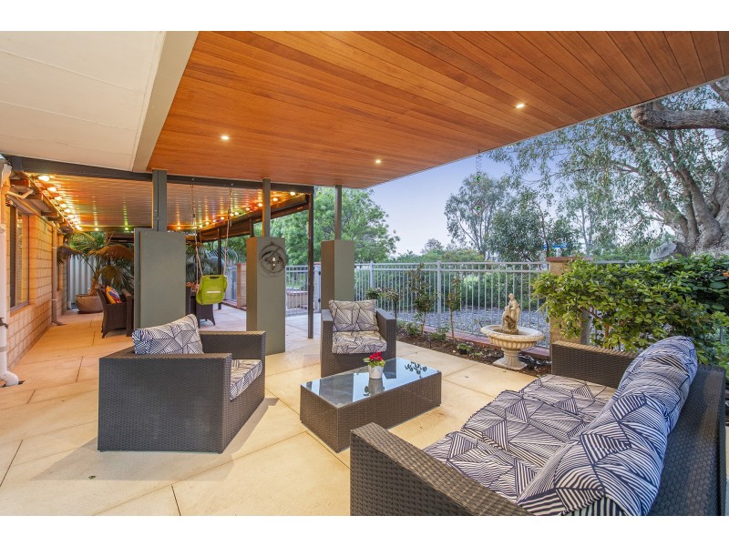 7 Glendale Street, Meadow Springs WA 6210