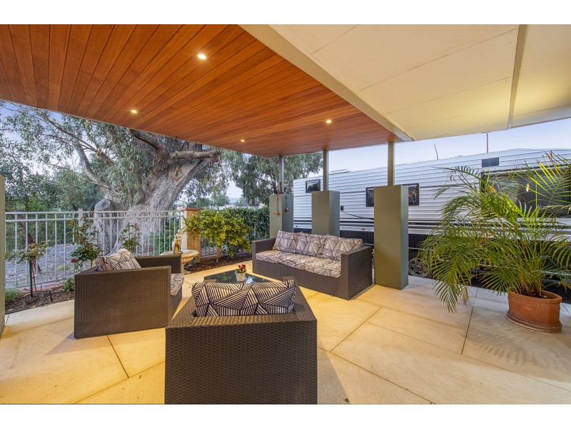 7 Glendale Street, Meadow Springs WA 6210