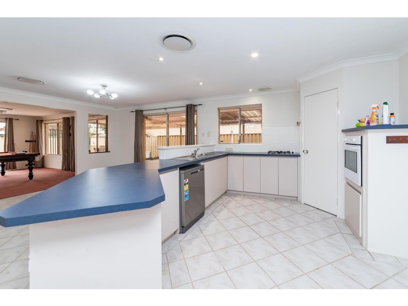 7 Caroline Crescent, Bertram WA 6167