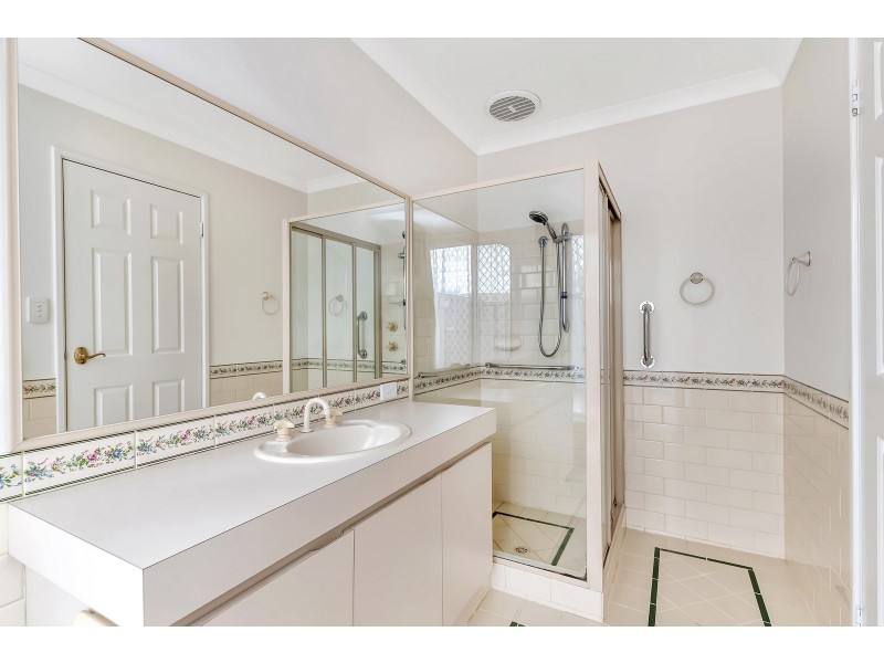 9 Pepperwood Rise, Halls Head WA 6210