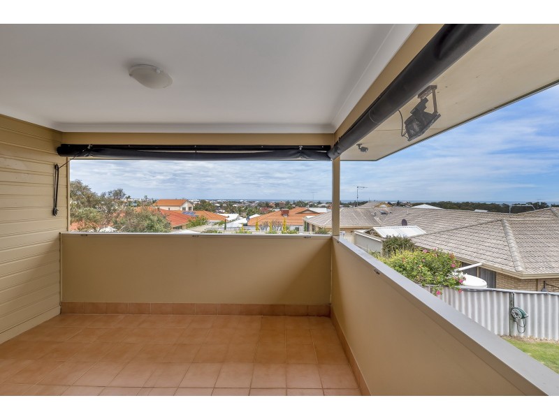 9 Pepperwood Rise, Halls Head WA 6210