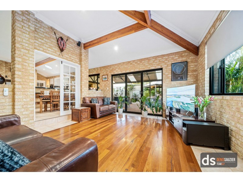 16 Eradu Ramble, Hocking WA 6065