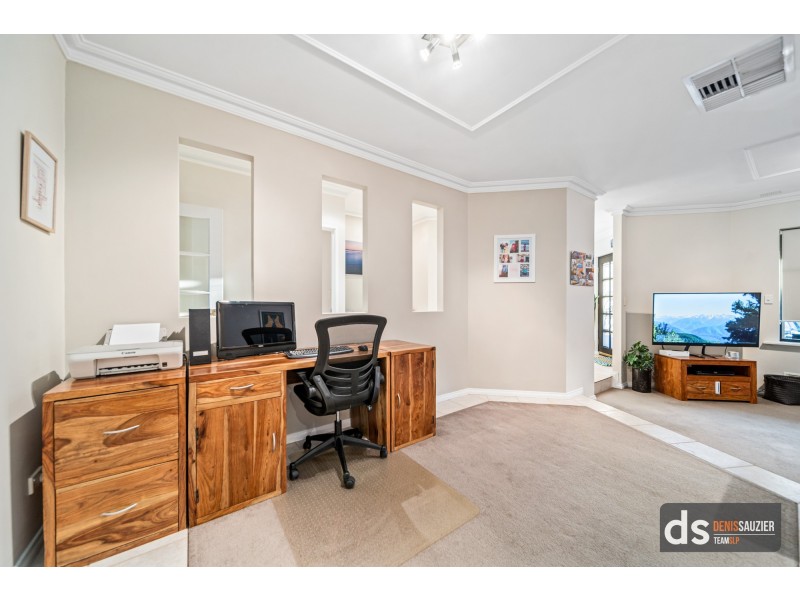 16 Eradu Ramble, Hocking WA 6065