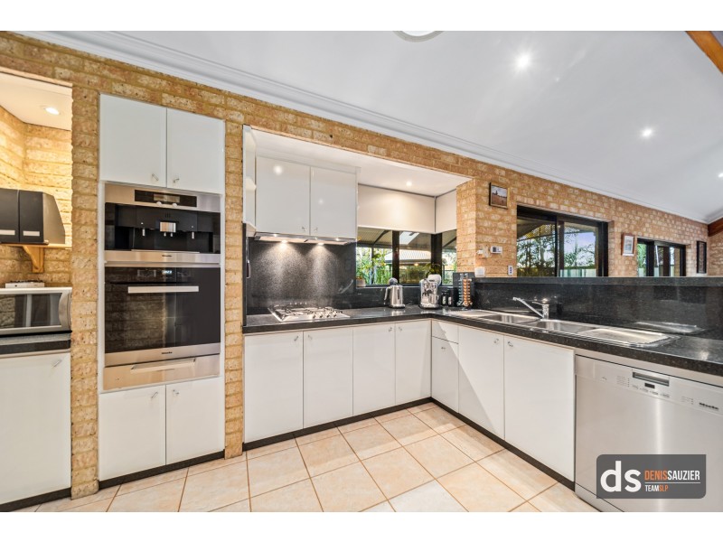 16 Eradu Ramble, Hocking WA 6065