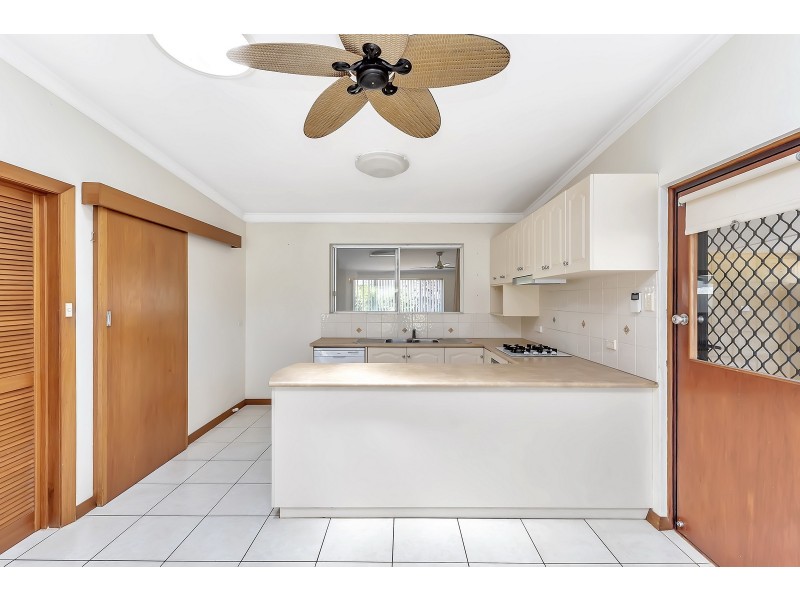 4A Oversby Street, Halls Head WA 6210