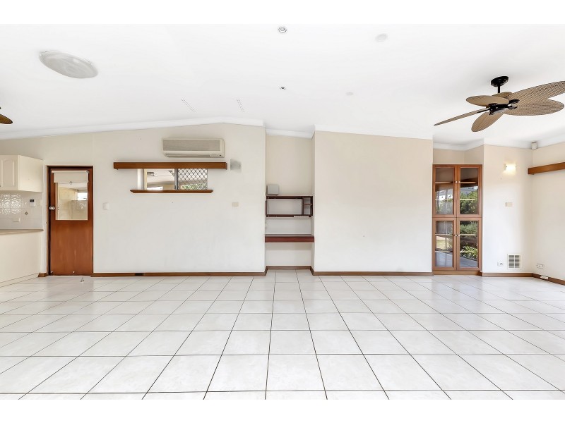 4A Oversby Street, Halls Head WA 6210