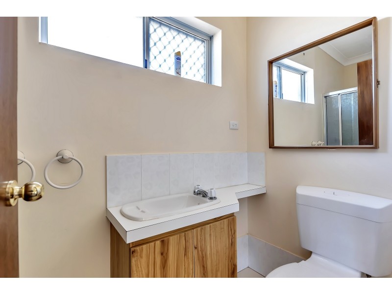 4A Oversby Street, Halls Head WA 6210