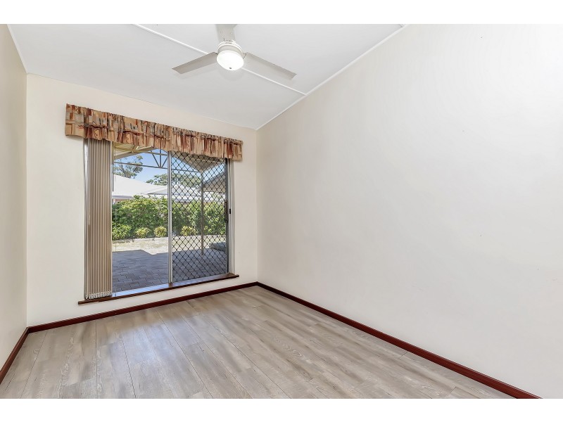4A Oversby Street, Halls Head WA 6210
