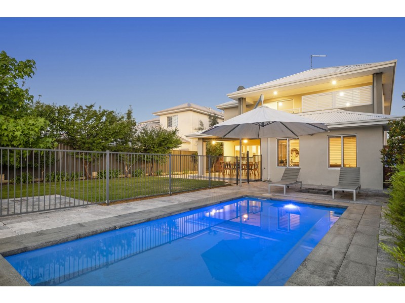 9 Carmen Circuit, The Vines WA 6069