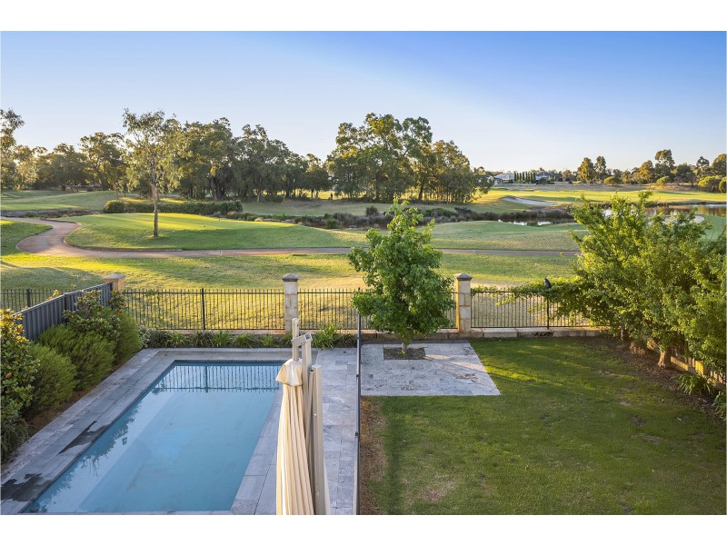 9 Carmen Circuit, The Vines WA 6069