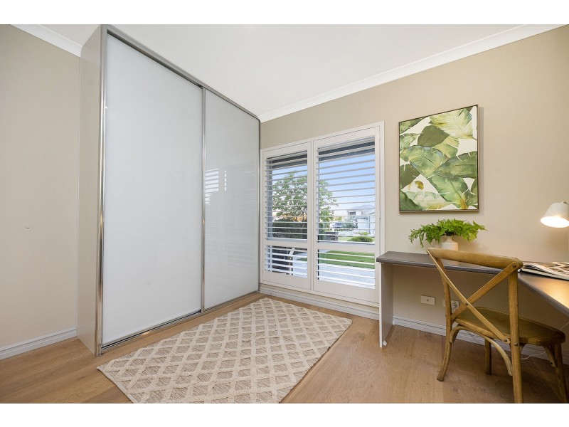 9 Carmen Circuit, The Vines WA 6069