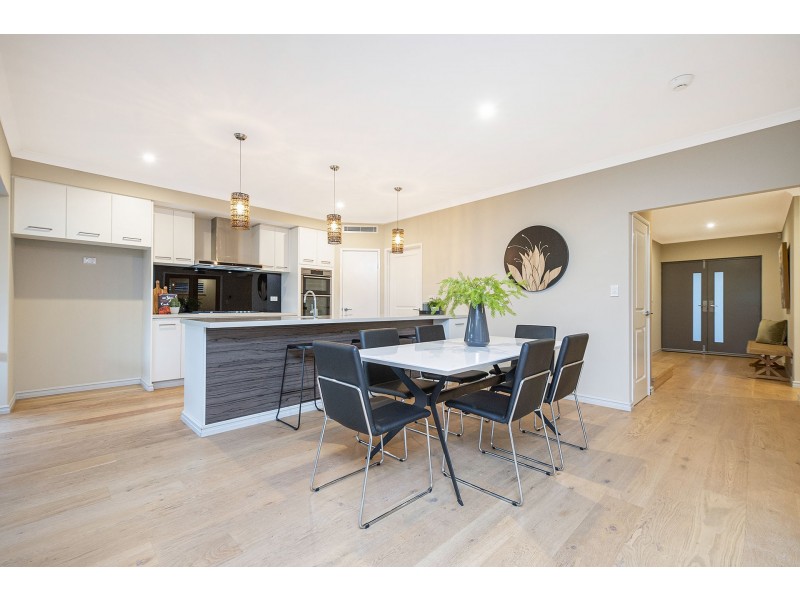 9 Carmen Circuit, The Vines WA 6069