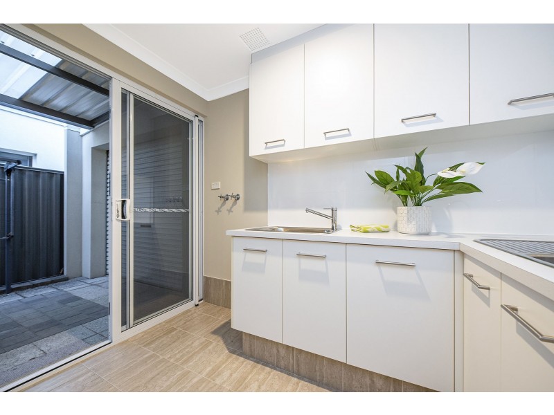 9 Carmen Circuit, The Vines WA 6069