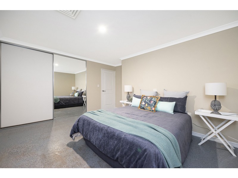 9 Carmen Circuit, The Vines WA 6069