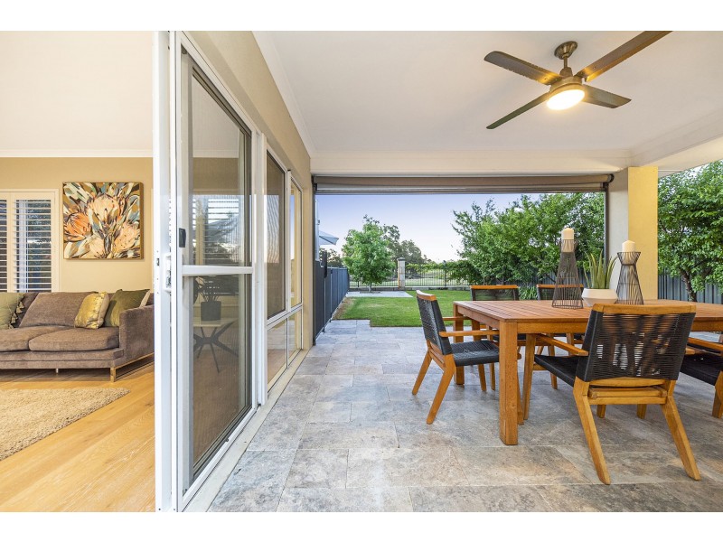 9 Carmen Circuit, The Vines WA 6069