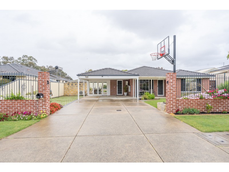 14 Dorrigo Way, South Lake WA 6164