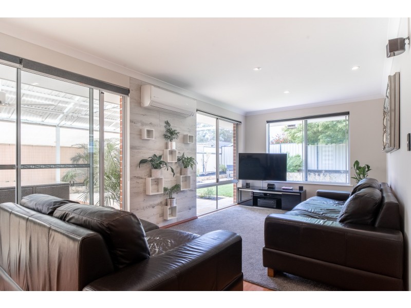 14 Dorrigo Way, South Lake WA 6164