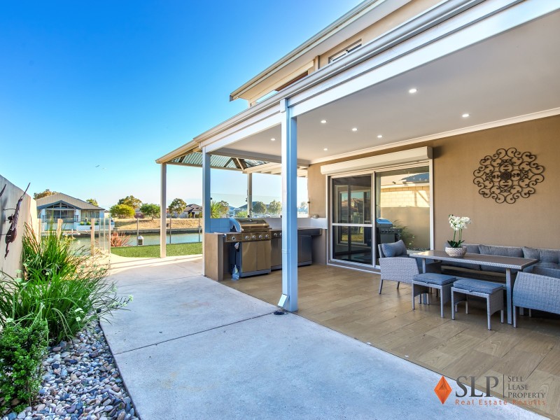 33 Waterlily Drive, Dudley Park WA 6210