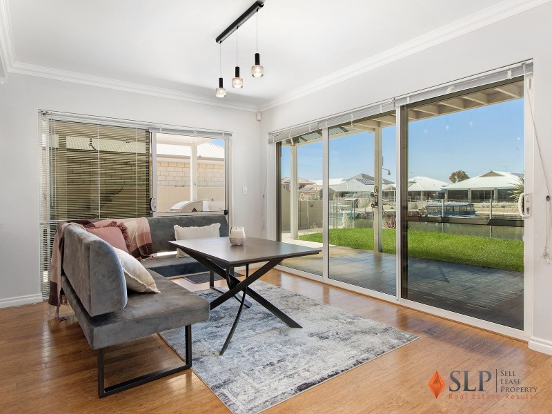 33 Waterlily Drive, Dudley Park WA 6210