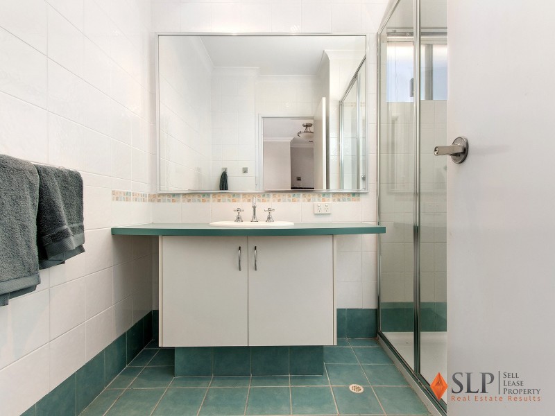 33 Waterlily Drive, Dudley Park WA 6210
