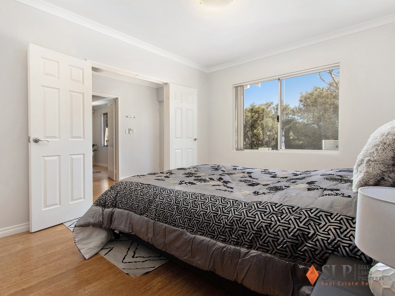 33 Waterlily Drive, Dudley Park WA 6210