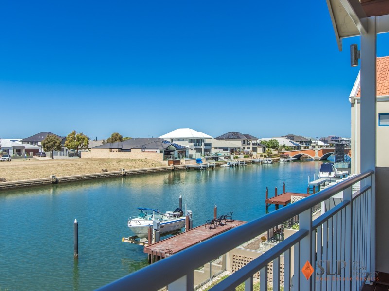 33 Waterlily Drive, Dudley Park WA 6210