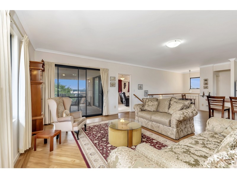 34 Shayne Street, Halls Head WA 6210